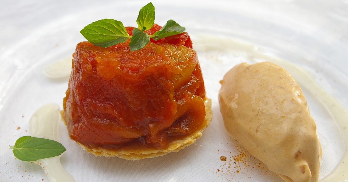 塩尻産トマトのコンフィタタン仕立て安曇野ドライトマトのアイス添え オーベルジュ エスポワール 公式サイト